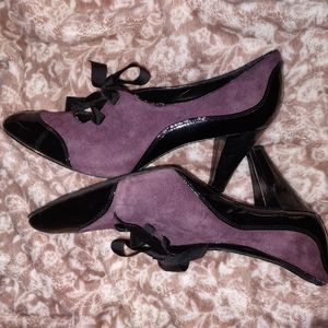 Liz Claiborne Purple suede heels